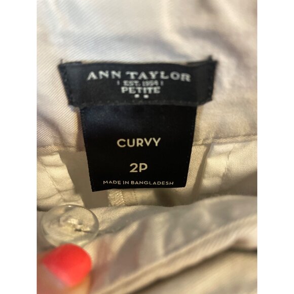 Ann Taylor Tan Flat Front Cropped Pleated Curvy Pants Sz 2P - Picture 6 of 7